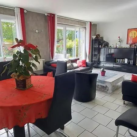Proche Paris Maison Dans Village Pres De Reims Holiday home Champigny (Marne)