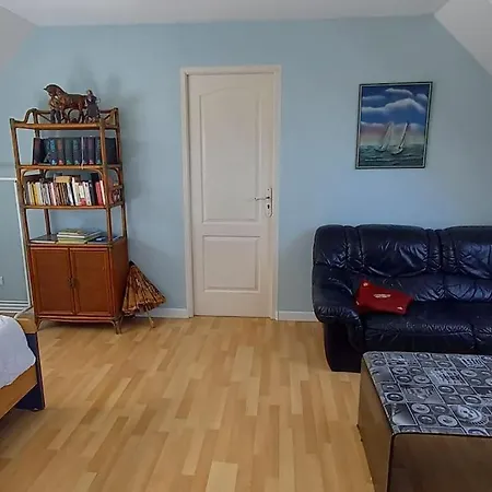 Holiday home Proche Paris Maison Dans Village Pres De Reims